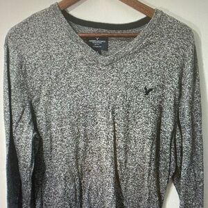 American Eagle Outfitters Men's Gray V-Neck Sweater